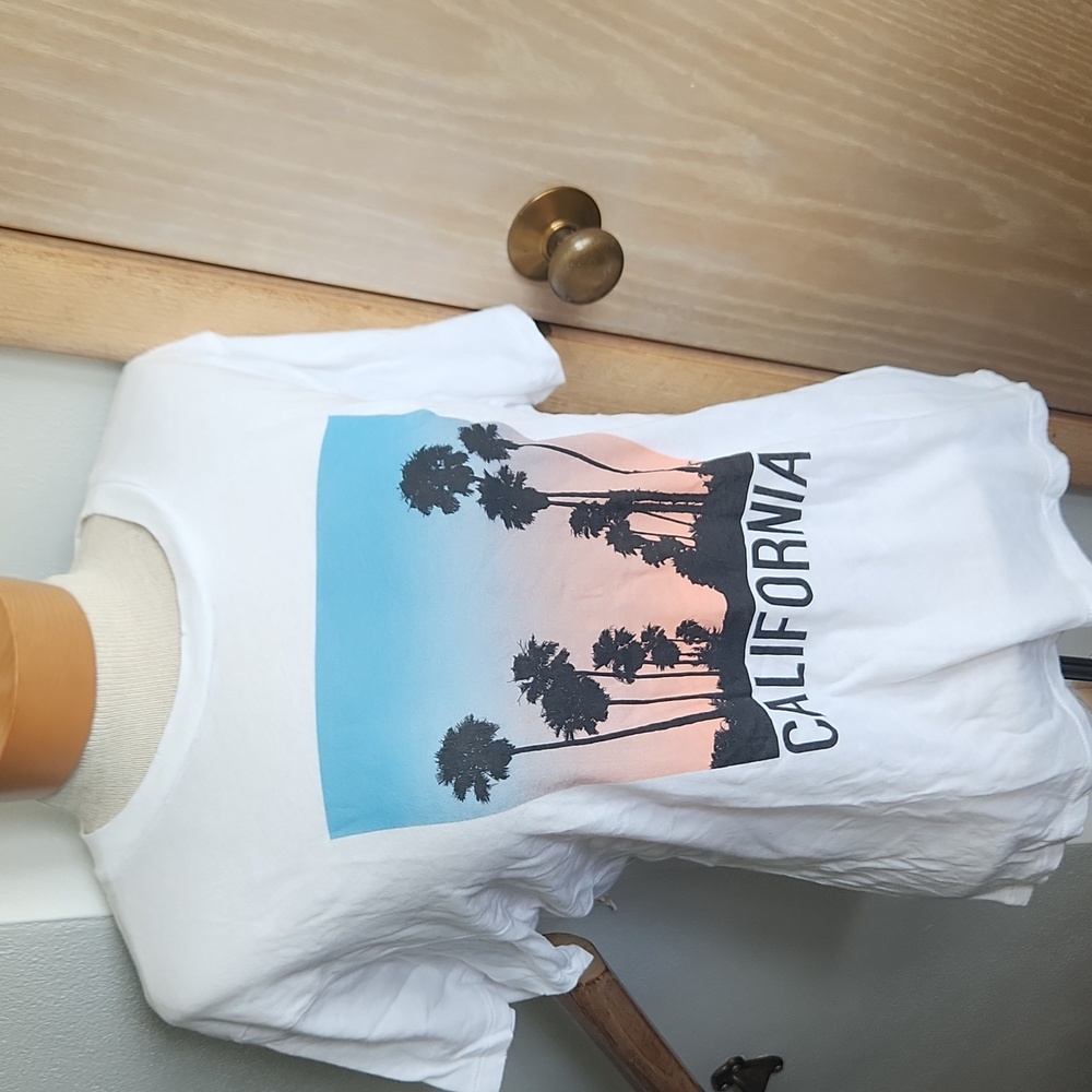 Wildfox California Tee Size M